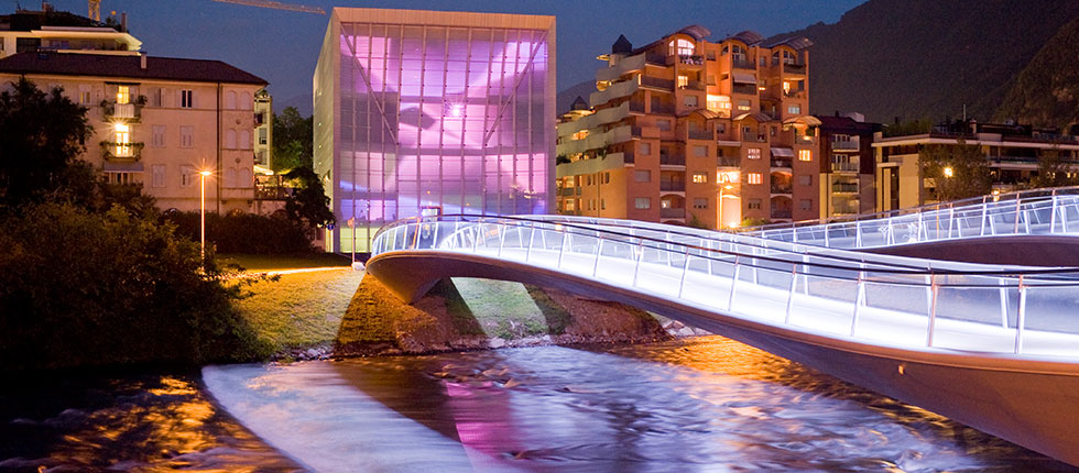 MUSEION Bozen Media Facade - museum for modern and contemporary art